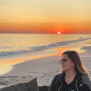 Meet your Posher, Izabella